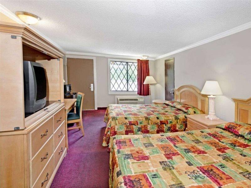 Knights Inn Austell Zewnętrze zdjęcie