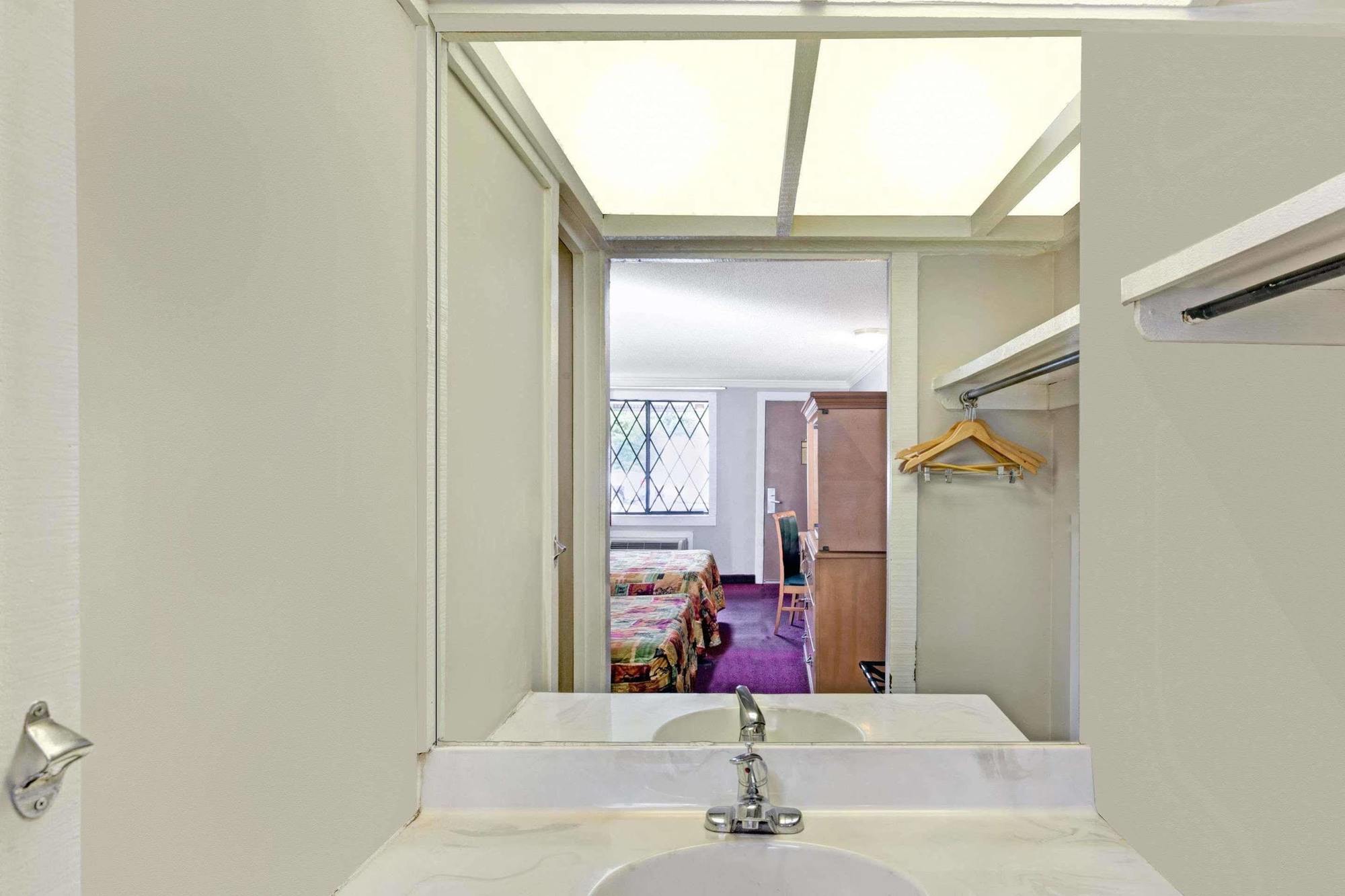 Knights Inn Austell Zewnętrze zdjęcie
